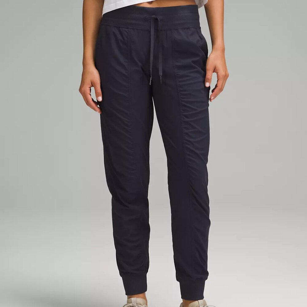 Lululemon Dance Studio Joggers sz 2